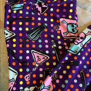 Tall and Curvy Lularoe Halloween leggings
